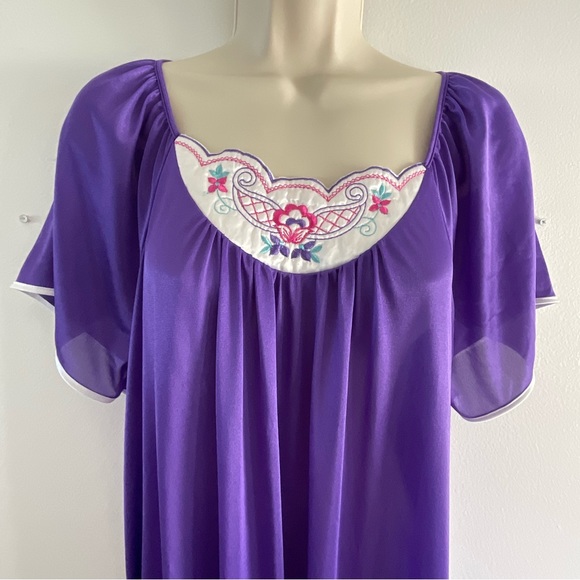 Vintage Intimate Options purple nightgown size one size fits most (A1) - Picture 2 of 5